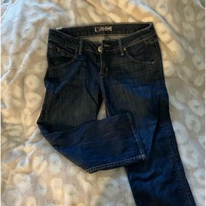 Size 28 Hudson cropped jeans. Barely worn. Good for under boots. True to size.